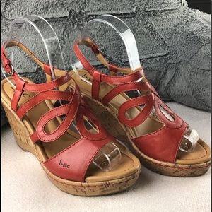 BOC cork wedge strappy salmon color sandals  Sz 8